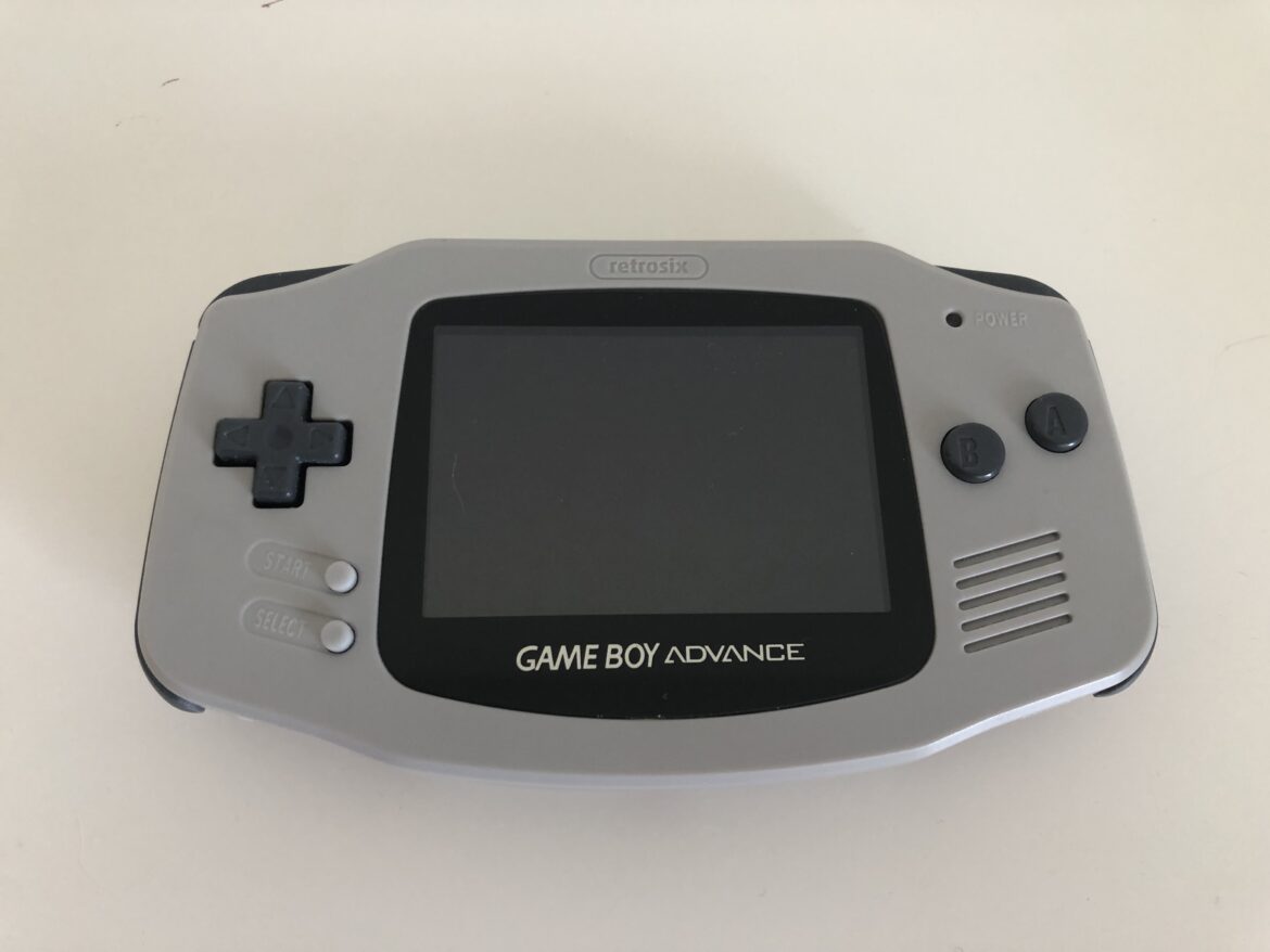 Nintendo Game Boy Advance (RetroSix Version)