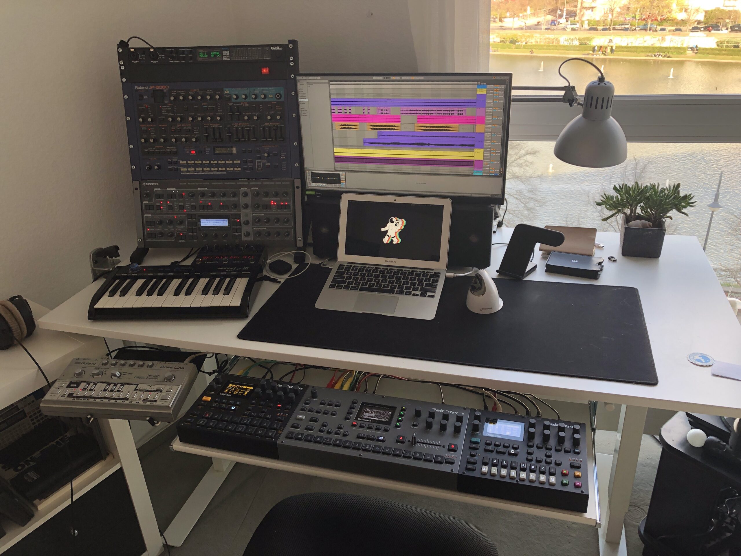 Omsk Information Studio v3253.2.8